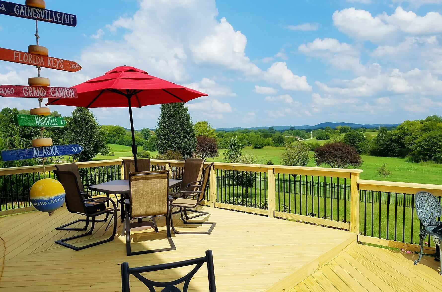 gallatin TN deck with multi directional decking 